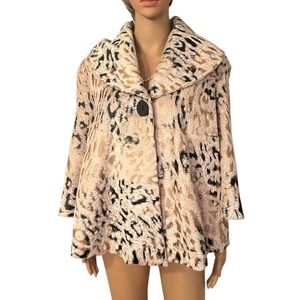 Damee Inc. Women’s Size Small Neutral Cream Animal Print Oversized Look Jacket